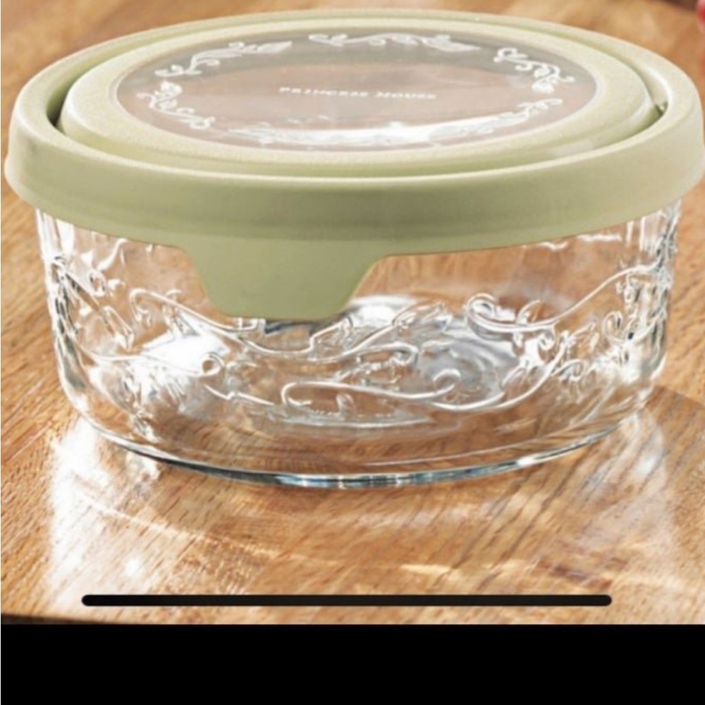 Princess House Vintage Fantasia Seal Tight Bowl w/Lid